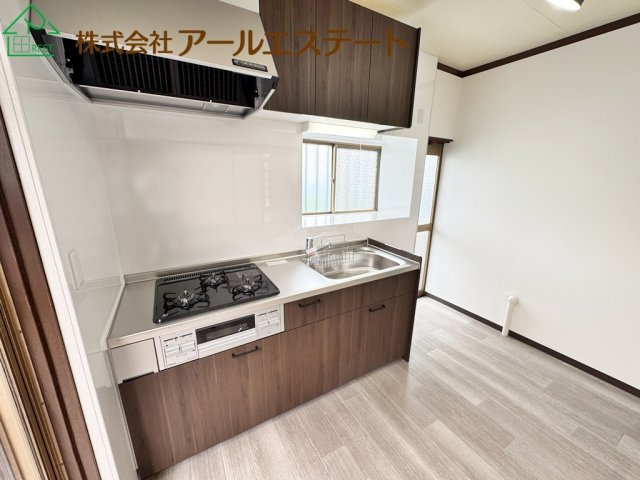 姫路市下手野4丁目　　　中古戸建のキッチン