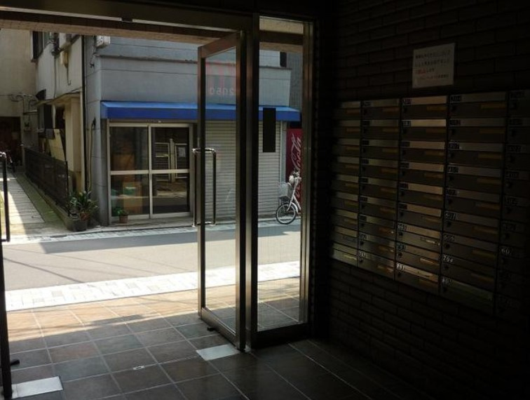 【エントランス】
