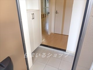 グレイスヴィラ・アラタニの玄関|シューズボックス