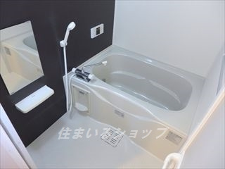 グレイスヴィラ・アラタニの浴室|追い焚き・浴室暖房乾燥機あり