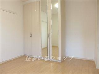 グレイスヴィラ・アラタニの寝室|クローゼットあり