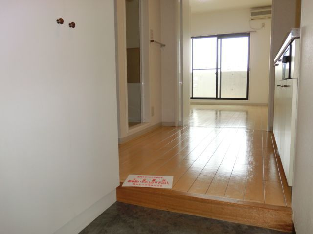 E-HOUSEの玄関