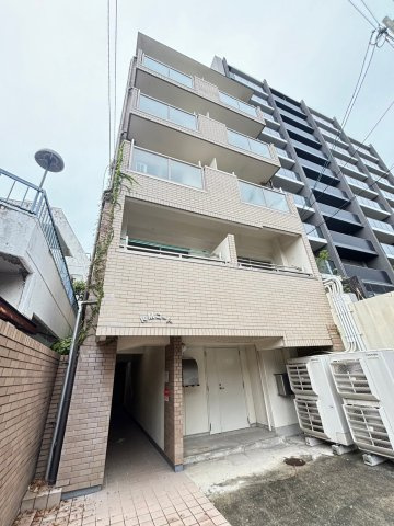 KMコートの外観