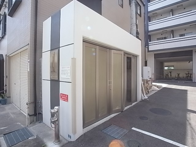 アドバンス三宮Ⅵクレストの外観