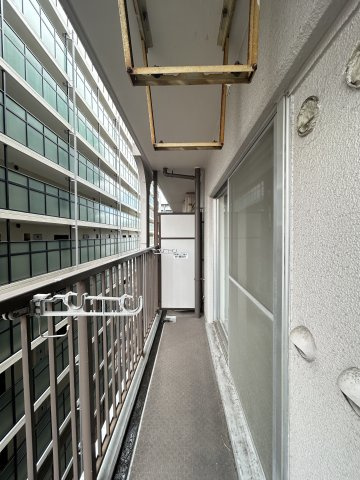 進和難波ハイライフのバルコニー