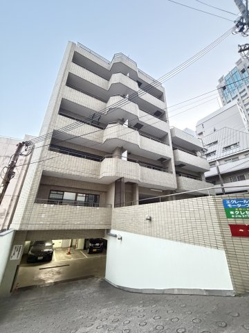 メゾン・エクレール元町の外観