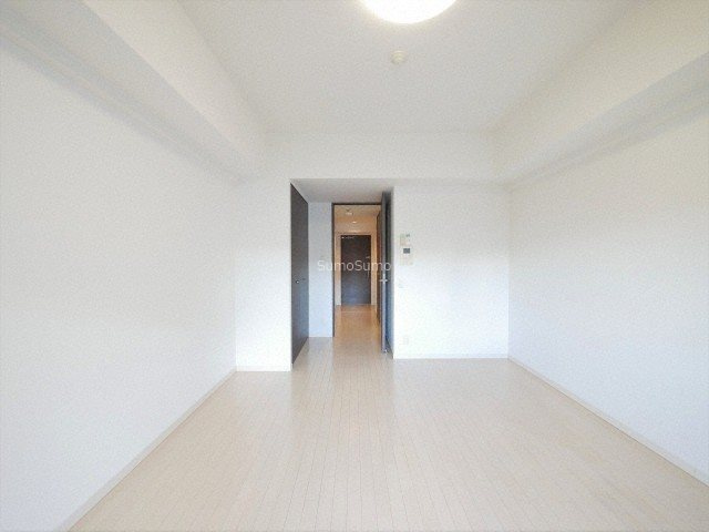 グランド上町の居間・リビング