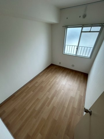 阪神打出浜マンションの洋室