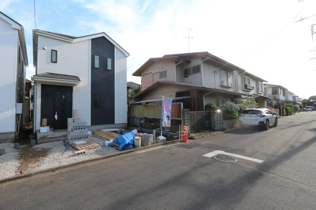 【Heartfull Town】鈴木町１丁目104番の外観|1階に水回りがまとまった家事動線の良い間取り♪