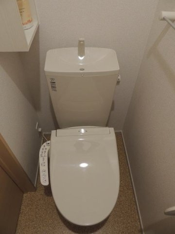 グロリアのトイレ|温水洗浄便座付き