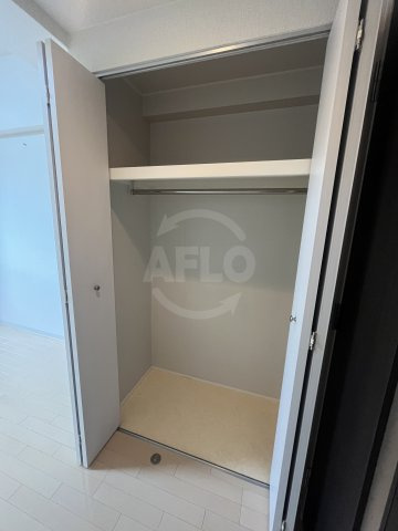 新大阪南ｸﾞﾗﾝﾄﾞﾏﾝｼｮﾝの収納|新大阪南グランドマンション　クローゼット