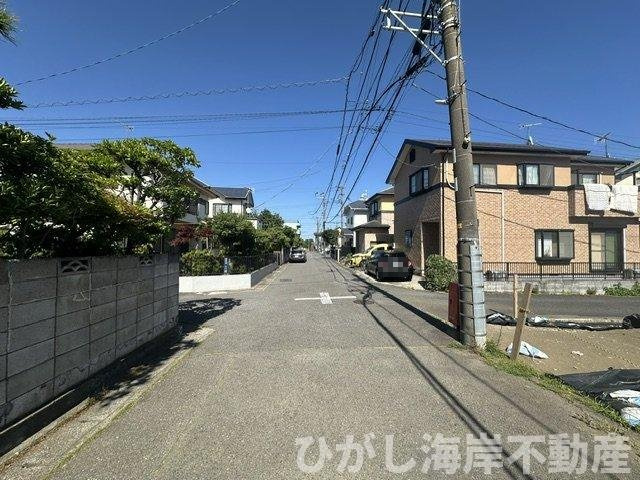 平塚市黒部丘　売地の前面道路含む現地写真|現地外観