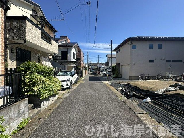 平塚市黒部丘　売地の前面道路含む現地写真|現地外観