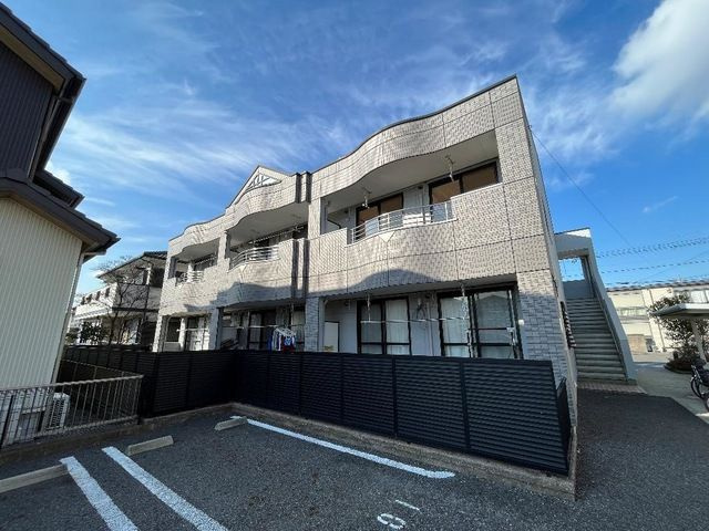 グランディスⅡの外観