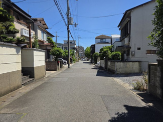 【前面道路含む現地写真】