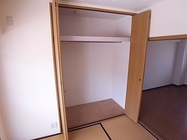 アルベアーレ大町の収納
