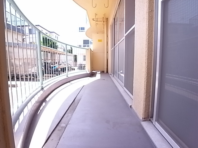 アルベアーレ大町のバルコニー