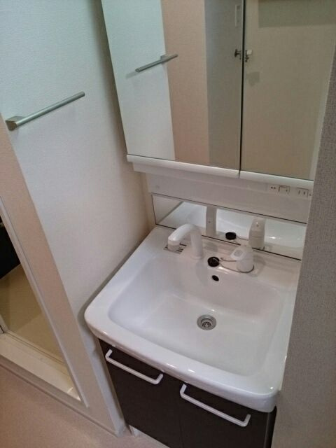 ベルエアーの洗面所|広い洗面スペース