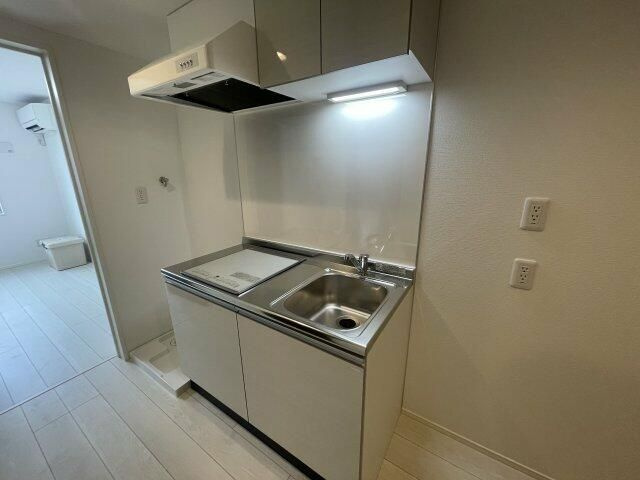 小平市小川町１丁目のアパートのキッチン