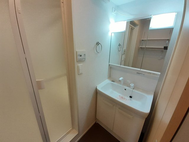 アネックス久我の杜六番館の洗面所