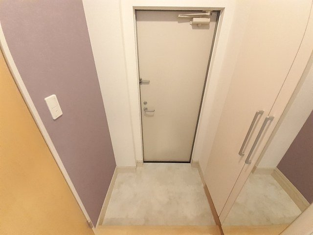 アネックス久我の杜六番館の玄関