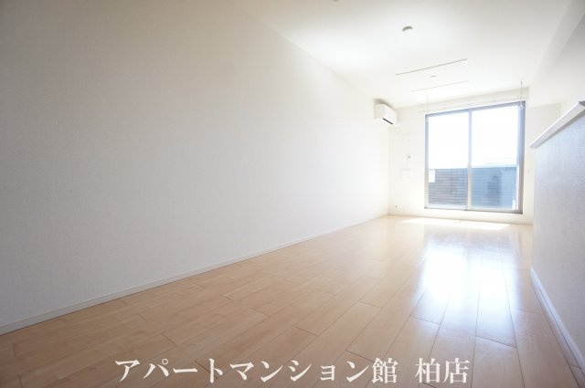 プランドール　Bの居間・リビング