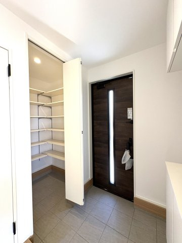 FUJI VIEW RESIDENCE｜空と緑を感じる、湘南のゆとり暮らし。の玄関
