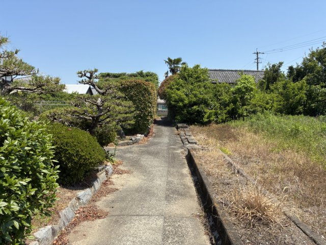 宇土市新開町の売地の前面道路含む現地写真