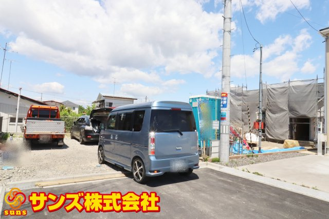 矢吹町小松第６　　　１号棟　　　善郷小学校、矢吹中学区の外観|南東側から見た駐車場を含む外観♪