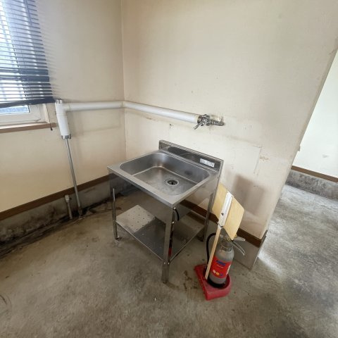登別市幸町4丁目2テナントの駐車場