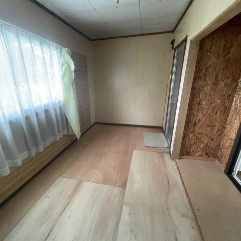 登別市幸町4丁目2テナントの内装