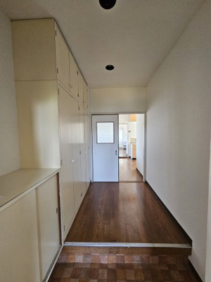 【玄関】 | 鳥取市弥生町テナントビル