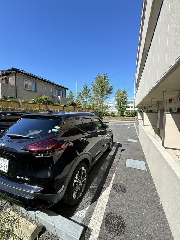 【駐車場】