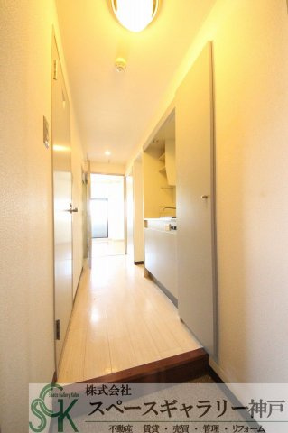 ニューバーリヤ学院坂の玄関|※お部屋により仕様が異なる場合があります※