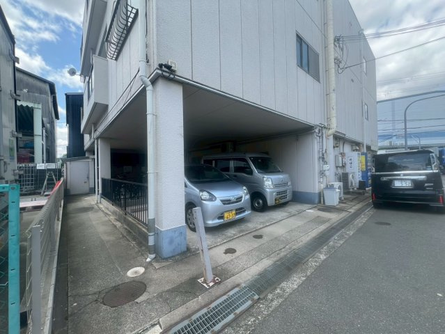 ハイツ銘木の駐車場
