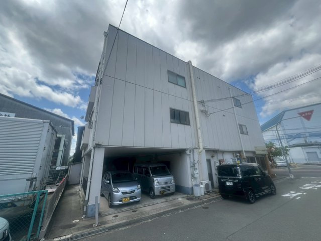 ハイツ銘木の駐車場