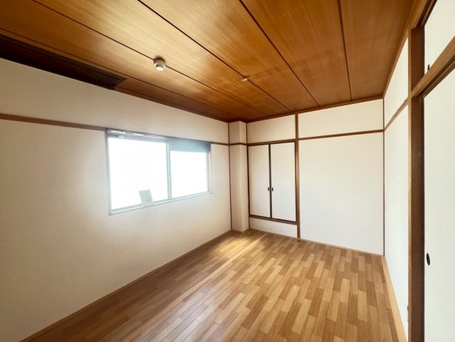 ハイツ銘木の寝室