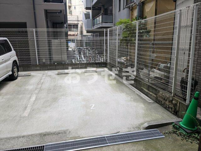シャルマン鶴見市場の駐車場| 