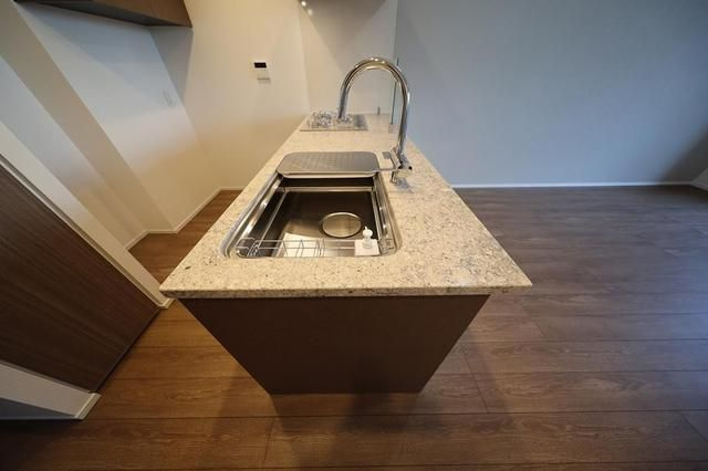 プライマル町屋のキッチン