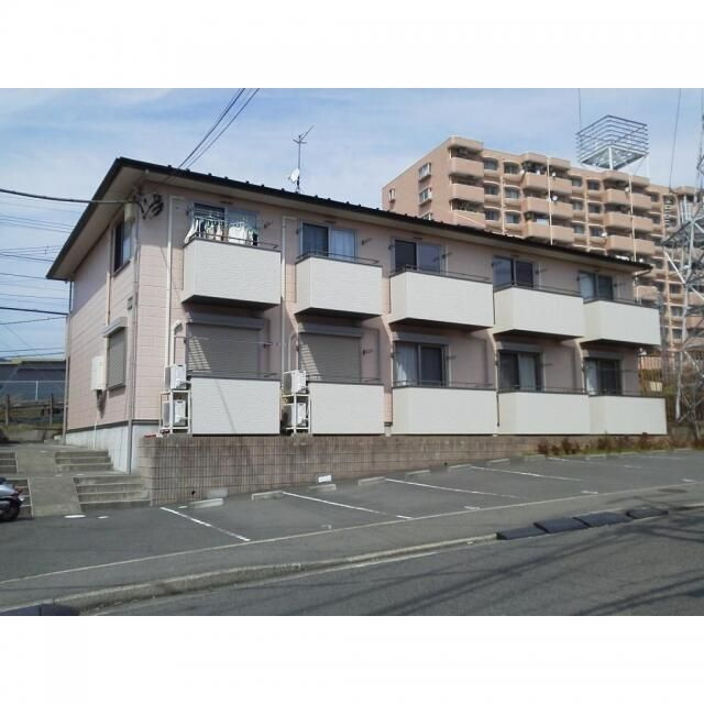 秦野市鶴巻南５丁目のアパートの外観