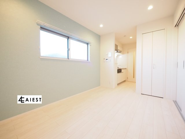 ハーモニーテラス下中村町の居間・リビング|☆ホワイト基調の明るい居室☆