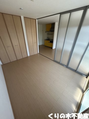【洋室】 | グリーンコート | 広々とした洋室です
