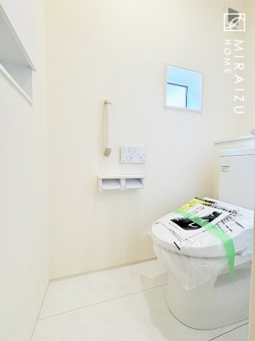 【トイレ】 | おしり洗浄、ビデ洗浄、暖房便座の機能を標準装備。トイレットペーパーの無駄遣いを防ぎ、肌を傷つける心配がありません♪
