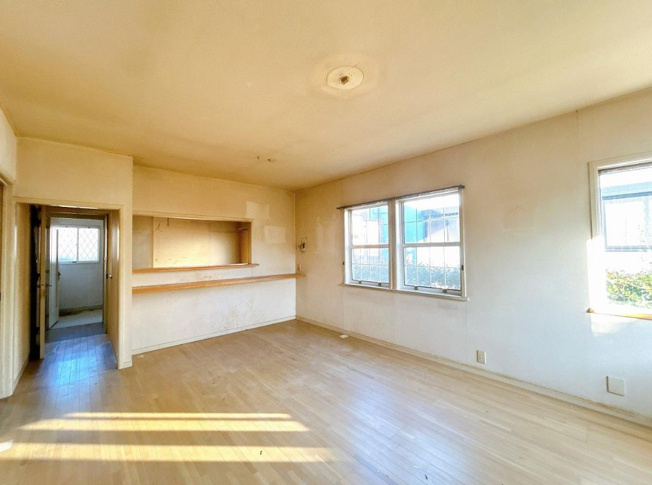 【居間・リビング】 | 石岡市南台2丁目　中古戸建