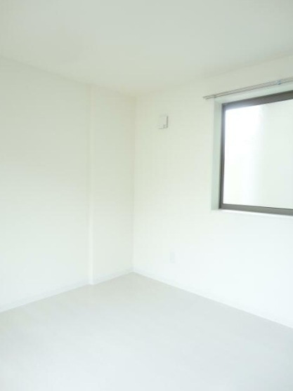 VILLA　YUTAKACHO