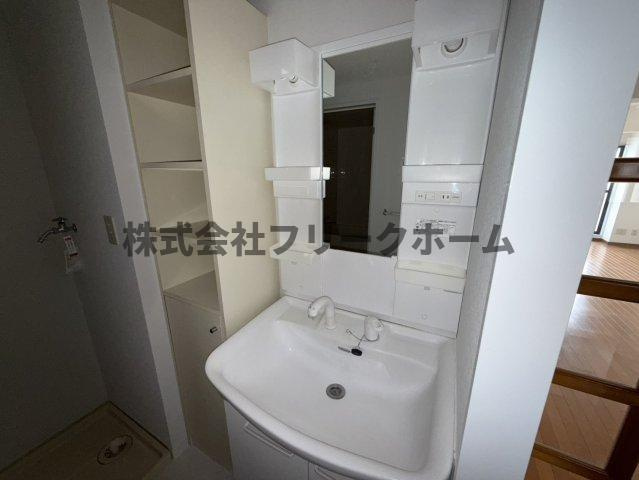 小金井市中町２丁目の賃貸マンションの洗面所