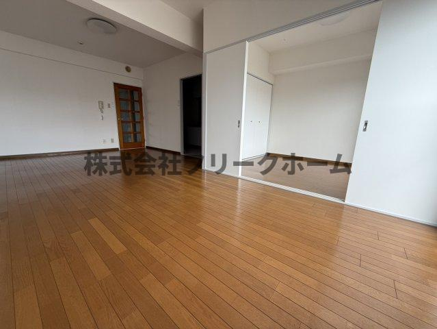 小金井市中町２丁目の賃貸マンションの居間・リビング