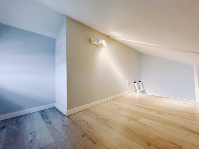 【中古戸建】足利市葉鹿町の収納|■ロフト｜収納+趣味空間としてゆとりのある暮らしを叶えます。プロジェクターを設置すれば映画鑑賞やライブ鑑賞など、充実した時間を過ごすことが出来ます(*^^*)
