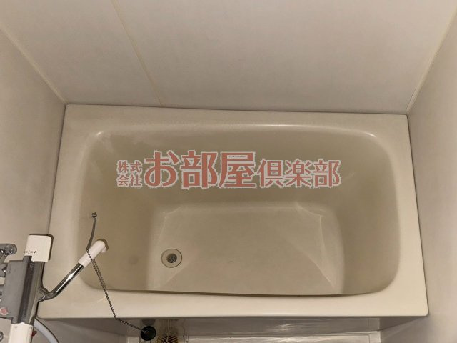 若林ビルの浴室