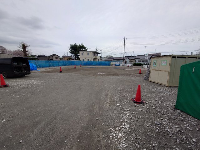 シャインスターアイズの駐車場
